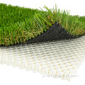 Umieszczanie zielonej syntetycznej murawy na trawę krajobrazową